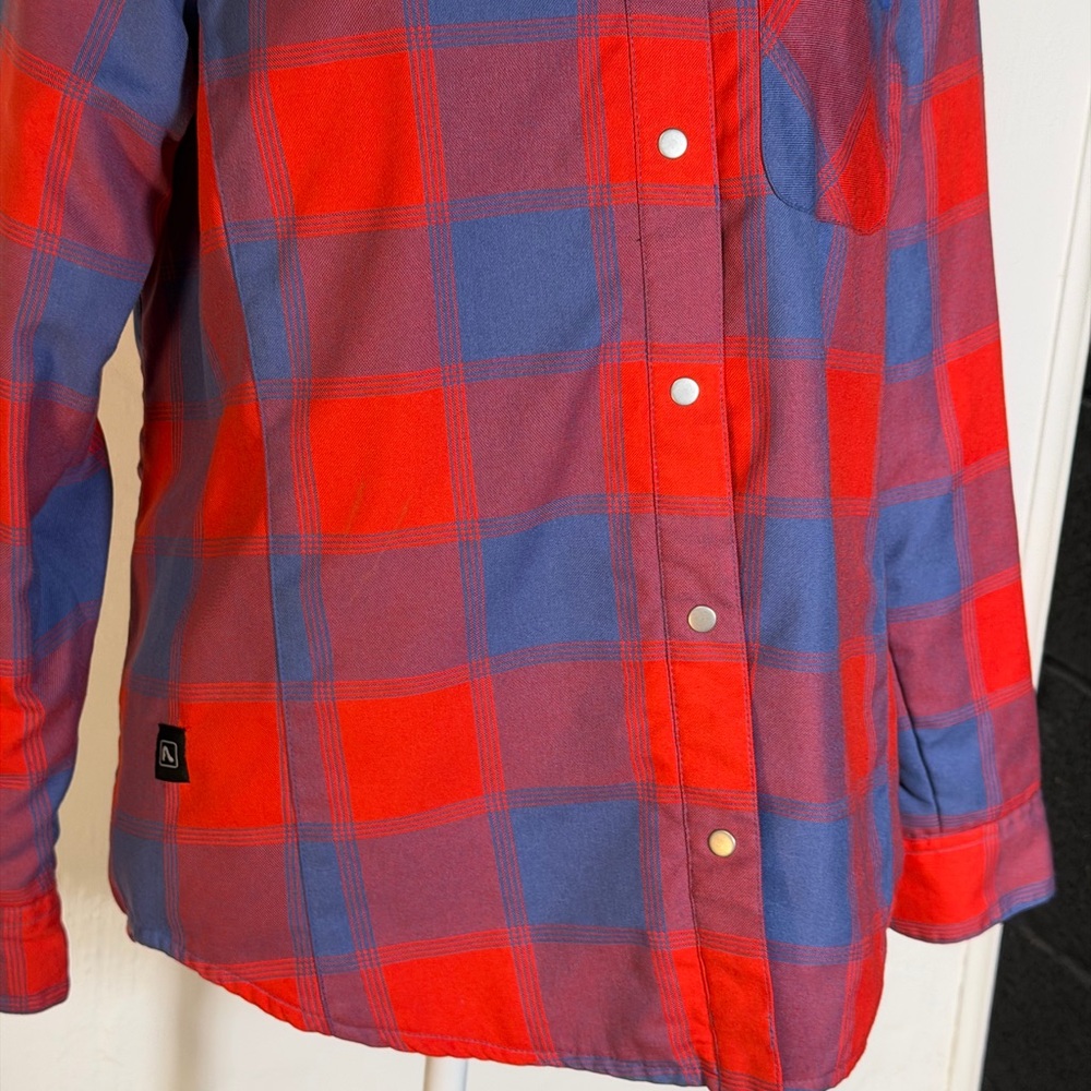 Red and Blue Plaid Reversible Quilted Shacket Snap Button-Up - Picture 5 of 16